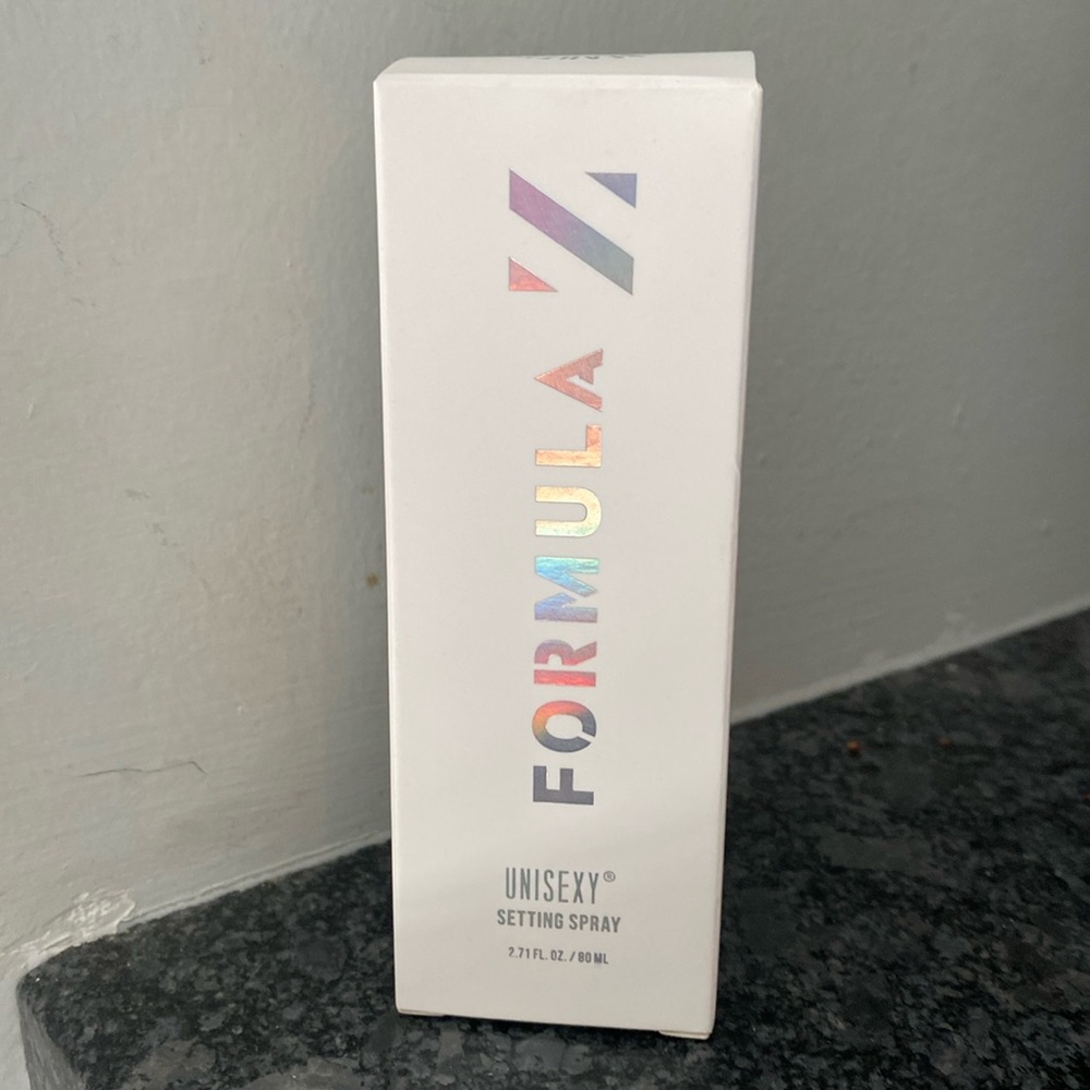 NIB Formula Z Unisexy Setting Spray